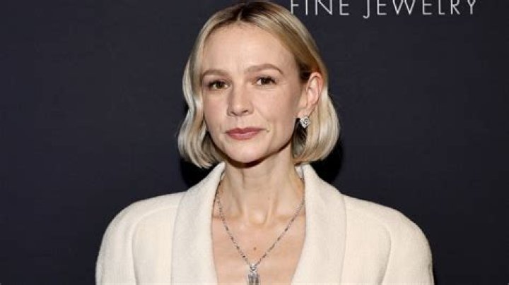 Carey Mulligan Went Shirtless Underneath Her Plunging Blazer