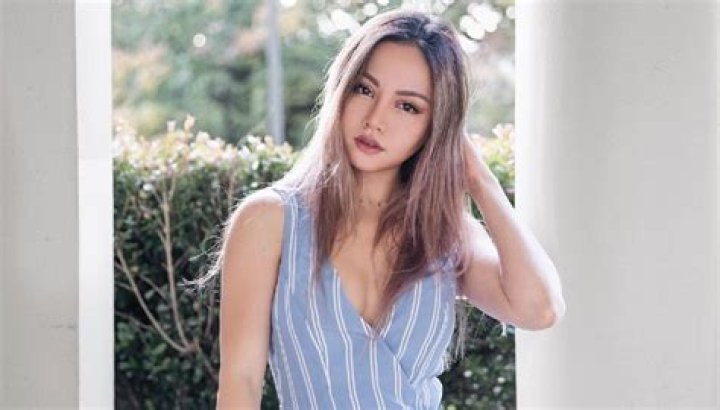 Chloe Ting Biography, Wiki, Age, Height, Family, Career