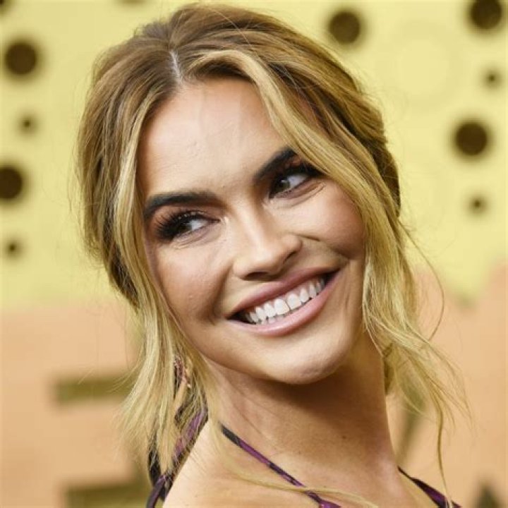 Chrishell Stause Net Worth  - Pulptastic