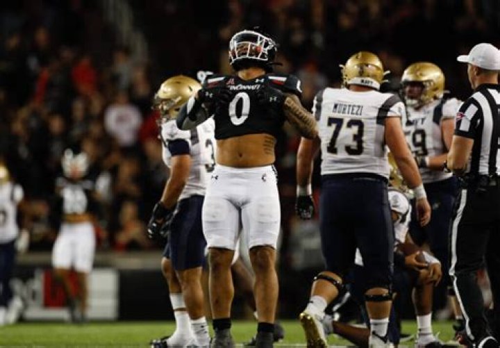 Cincinnati football observations: 6 thoughts on win over Navy, its 31st straight at home