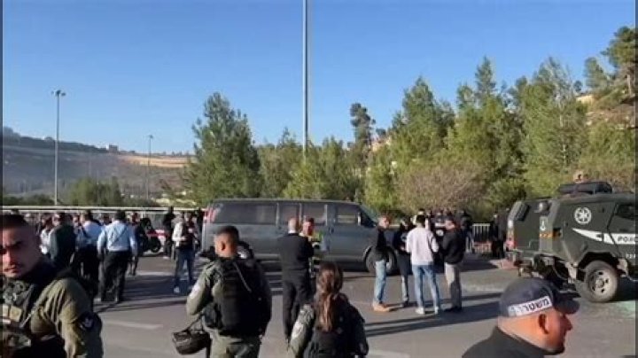 CNN - 13 killed in Jerusalem market blasts