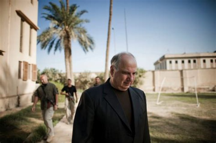 CNN.com - Iraqi minister: Chalabi will be arrested