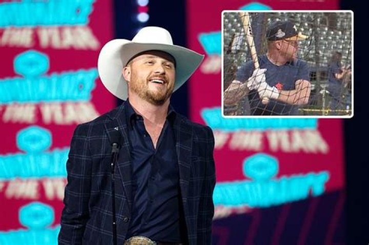 Cody Johnson Takes Batting Practice With the Houston Astros