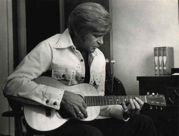 Country Songwriter Don Chapel Dies