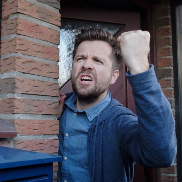 Couple Gets Revenge On Neighbor For Adding Their Underwear To Their Laundry