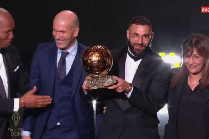 Coveted Benzema wants to leave Lyon