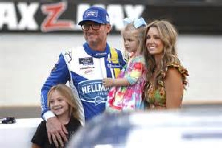 Dale Earnhardt Jr.’s Wife Amy Teases Husband, Heartwarming Response Later Shows True Relationship Goals