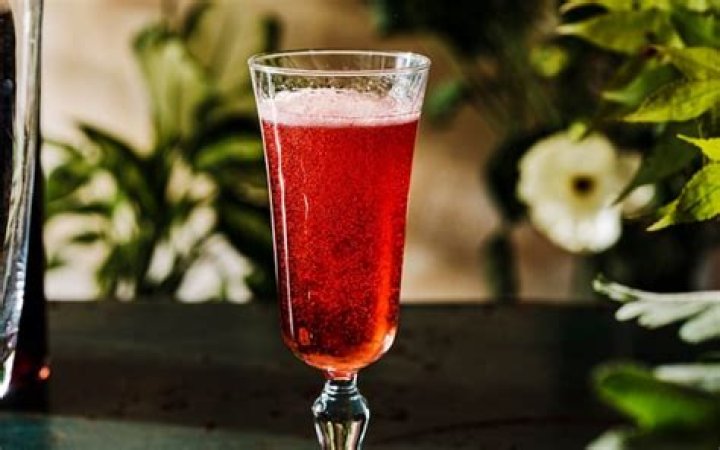 Damson Dance cocktail recipe