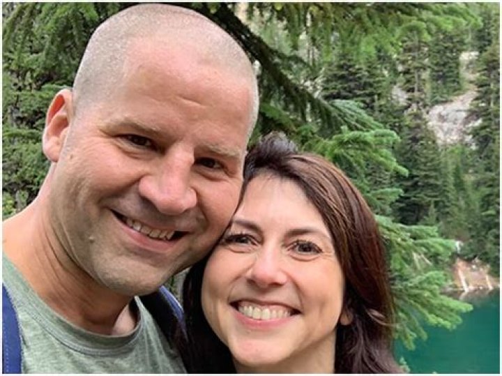Dan Jewett Biography, Age, Height, Wife, Net Worth, Wiki