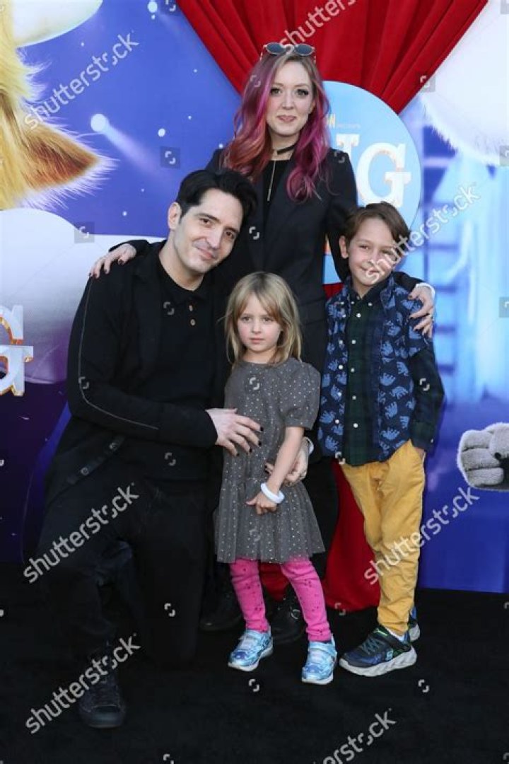 David Dastmalchian Wife Evelyn Leigh And Two Children