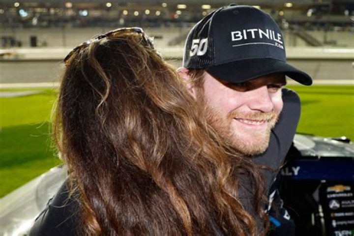 Daytona 500: Conor Daly, and his mom, go on an unlikely ride to the main field