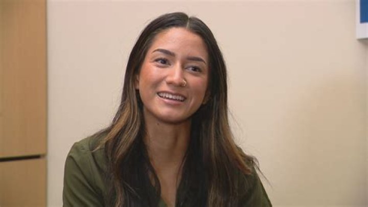 Deaf ICU nurse’s educational videos go viral
