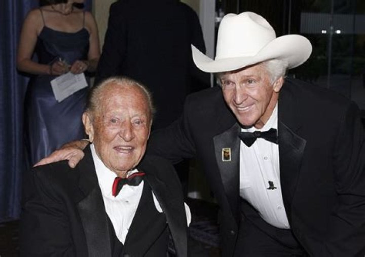 Dean Smith Dead: Stuntman for John Wayne Westerns Was 91