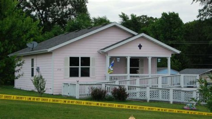 Dee Dee Rose Blanchard Crime Scene: A Detailed Exploration