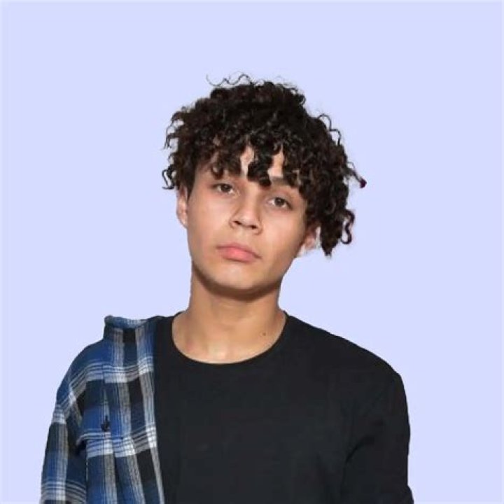Diego Martir Biography, Age, Height, Family, Net Worth, career|Stark Times