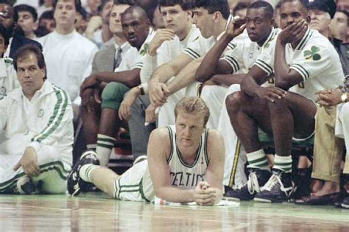 Distant Replay: The night Larry Bird smashed his face, then the Pacers