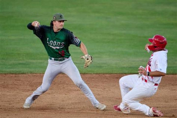 Dodgers’ Alex Freeland was born with a clubfoot. Now he’s a shortstop prospect