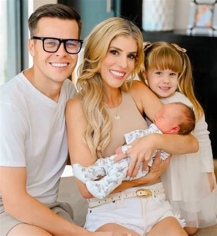 Does Rebecca Rothsteins Husband Support Her Anti-Capitalism Stance?
