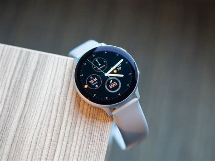 Does the Galaxy Watch Active 2 support wireless charging?