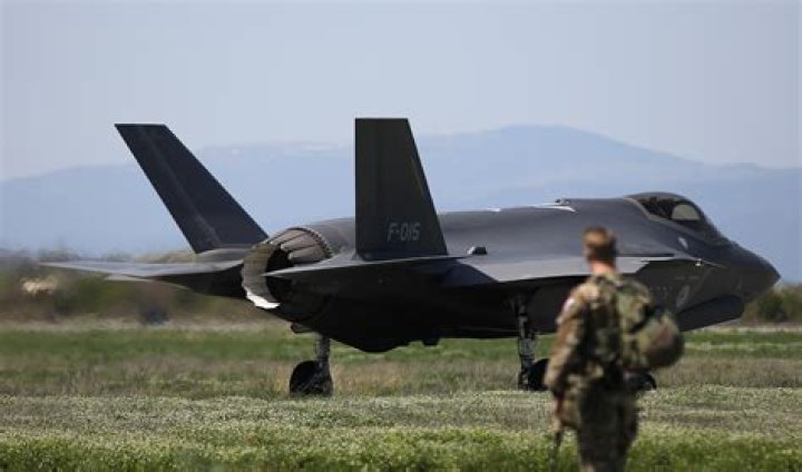 Dutch fighter jets intercept Russian aircraft near Polish border