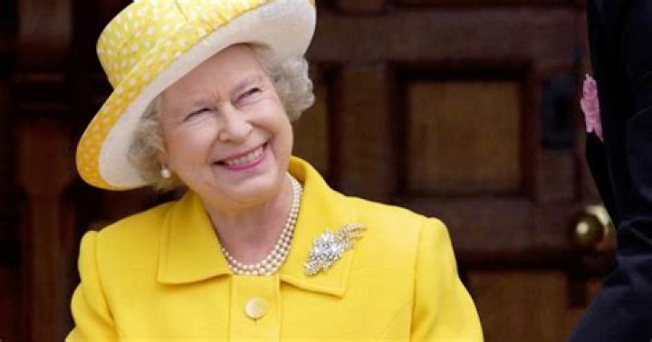 Elizabeth II height, weight, age, body statistics
