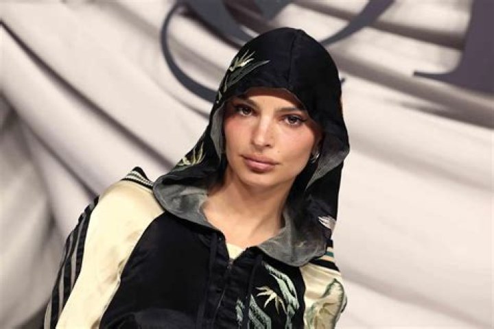 Emily Ratajkowski Just Wore a Y2K Tracksuit Gown on the Red Carpet