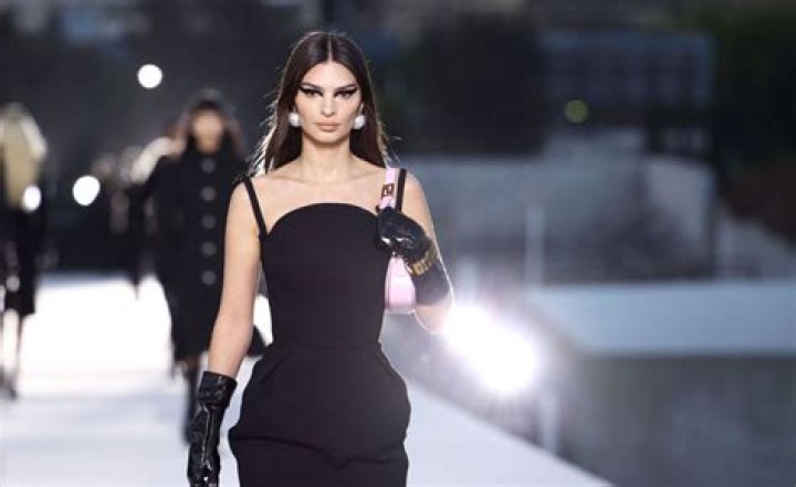 Emily Ratajkowski Wanted to Leave Her Marriage 