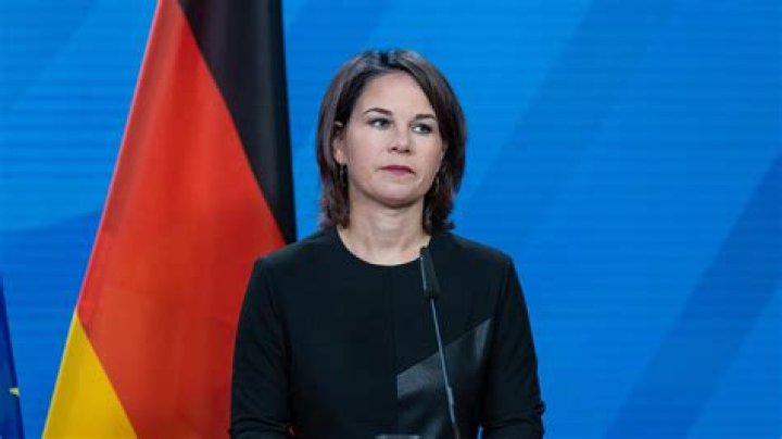 Emma, Zeit online – Zwei offene Briefe zu Waffenlieferungen an Ukraine