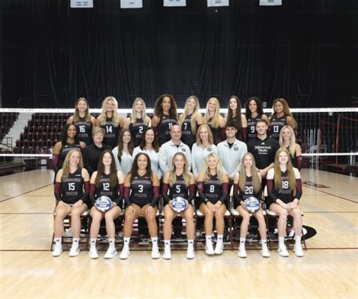 Endicott College Women's Volleyball Program Information