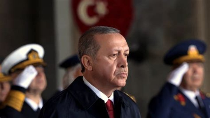 Erdogan threatens to send 3.6 million refugees to Europe