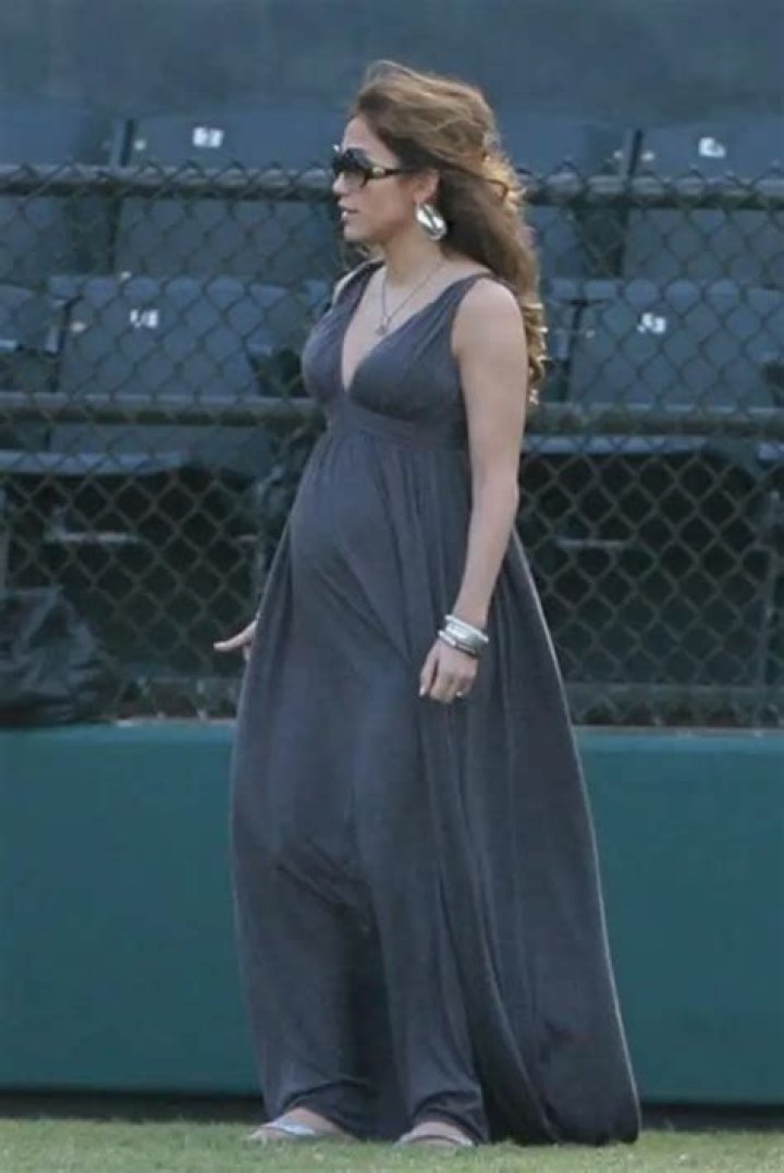 Exploring The Buzz: Is Jennifer Lopez Pregnant?