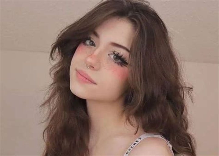 Exploring The Rise Of Hannah Owo On OnlyFans: A Comprehensive Overview