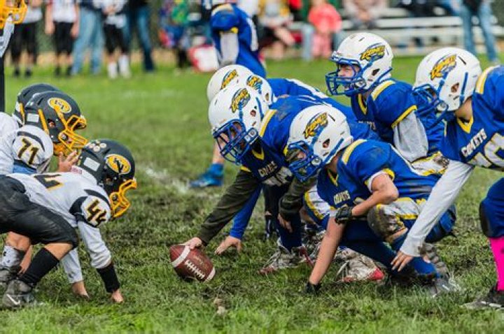 Football Recruiting | Delavan-Darien High School