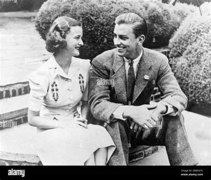 Franklin D. Roosevelt, Jr. and Linda McKay Stevenson Weicker