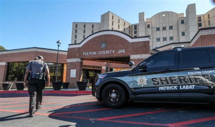 Fulton County looking for students to serve on youth commission
