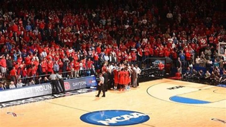 Great college basketball towns to visit