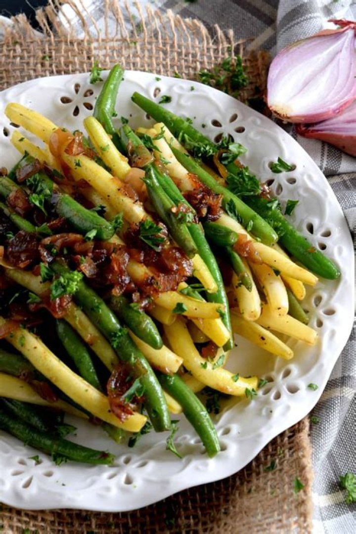 Green Beans with Caramelized Shallots Recipe From Rachael Ray | Recipe