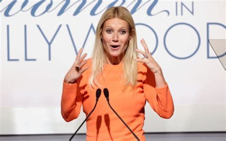 Gwyneth Paltrow will sing 'F--- You' on 'Glee'