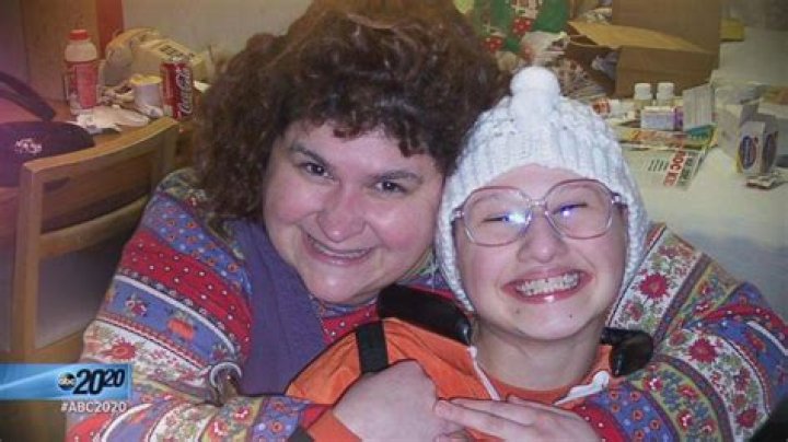 Gypsy Rose Mom Released Photos: A Deep Dive Into The Life And Journey
