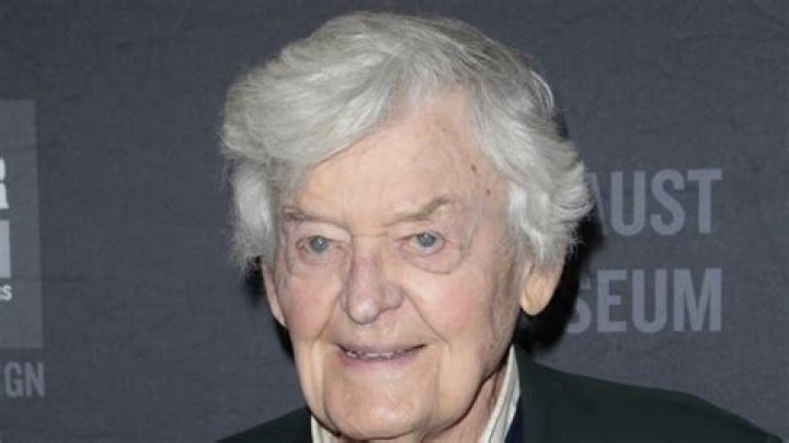 Hal Holbrook Net Worth  - Pulptastic