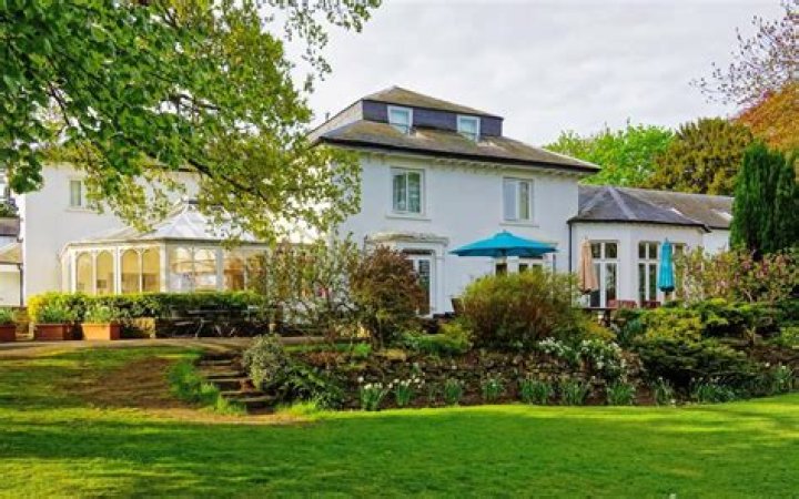 Hawkwell House Hotel Review, Oxford, England