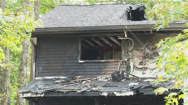 Hidden Hills Trace fire Stone Mountain | 1 killed, officials say