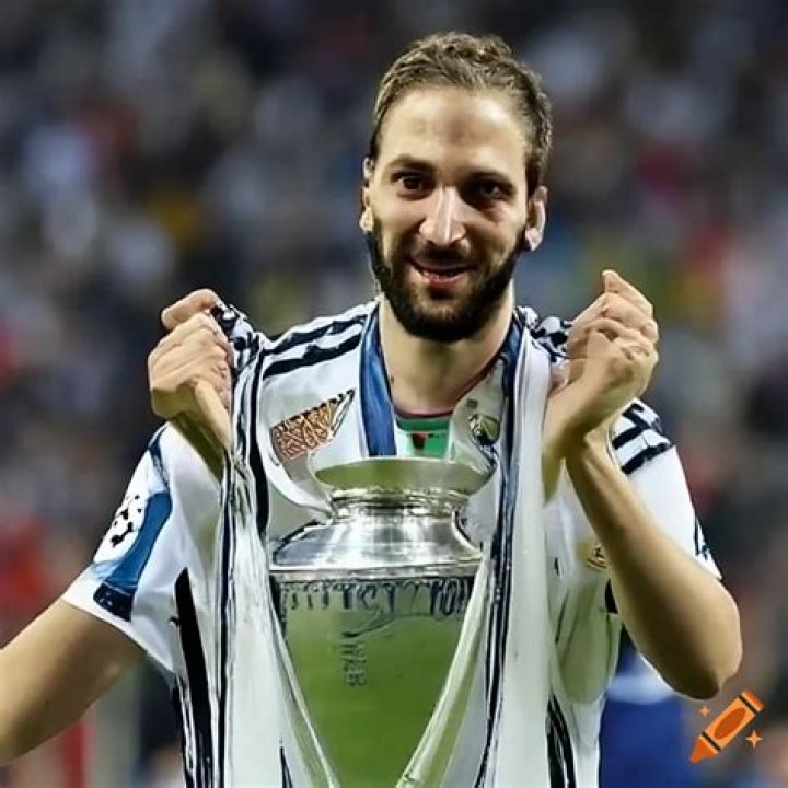 Higuain joins Real in a $17m deal