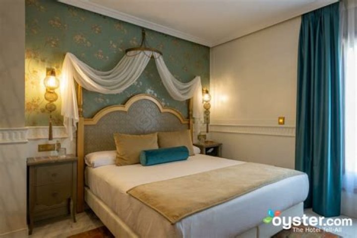 Hotel Alminar Review, Seville | Travel