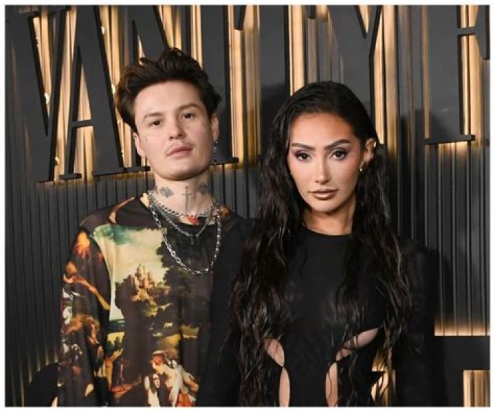 How Francesca Farago's Honest, Open Relationship With Trans Influencer Jesse Sullivan Leads By Example | Erika Jordan
