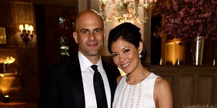 How Much Does Alex Wagner Make