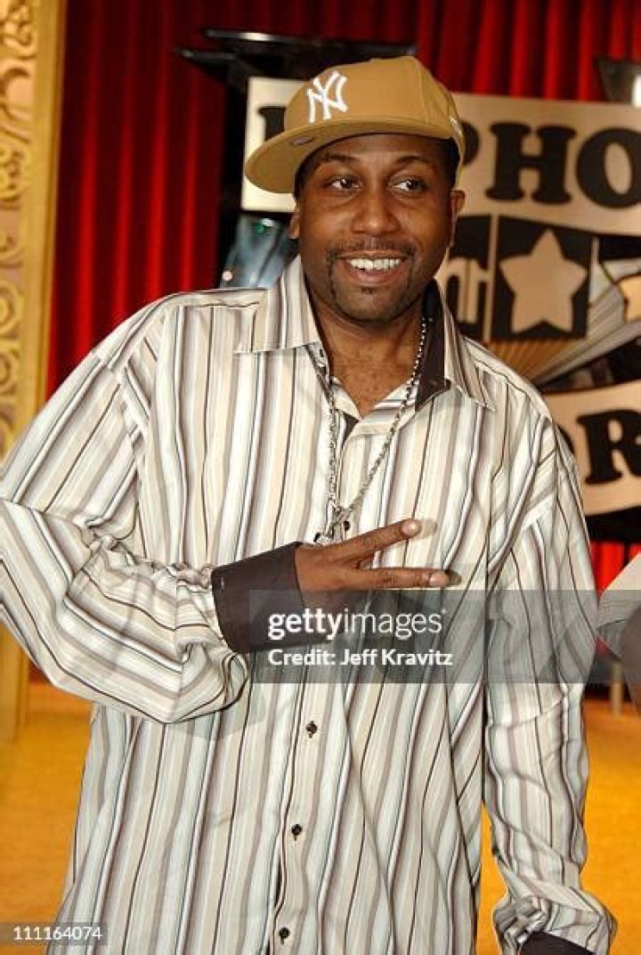 How much is rapper Rob Base worth?
