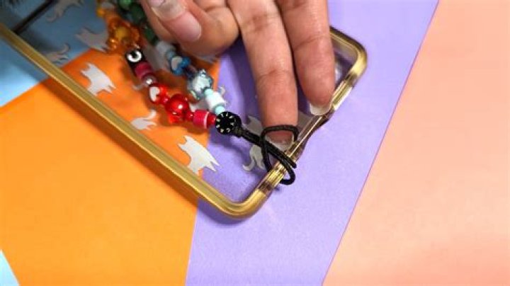 How to attach a phone strap to any case