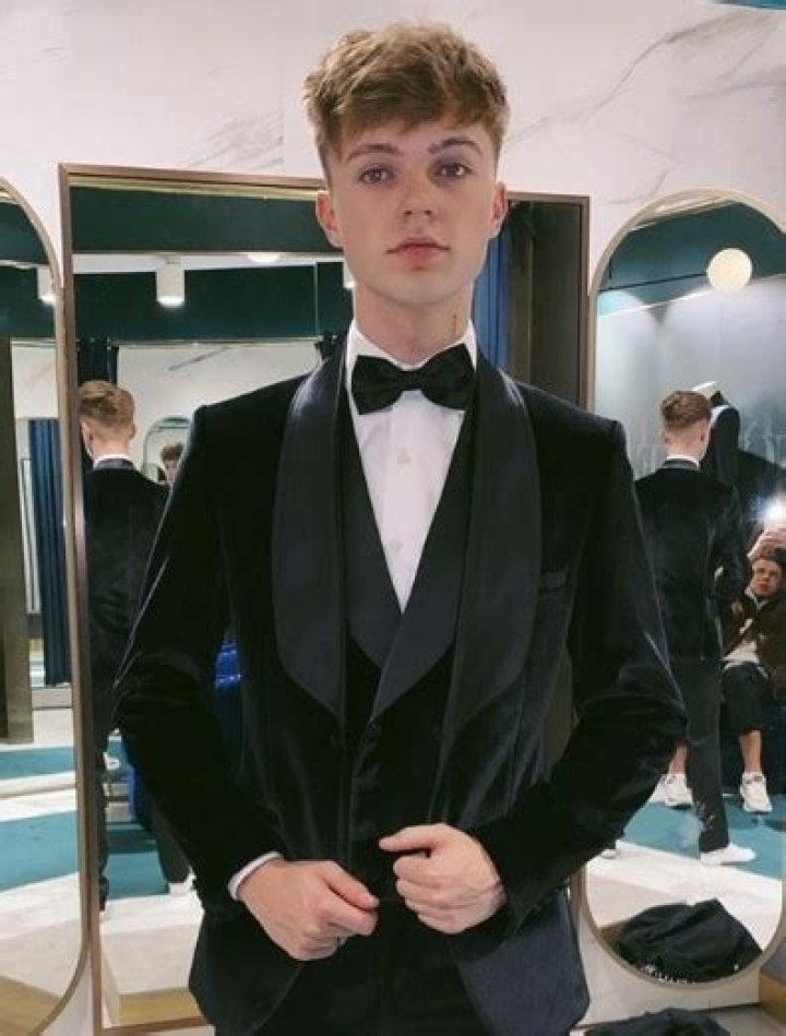 HRVY Biography, Age, Height, Net Worth, Wiki & More