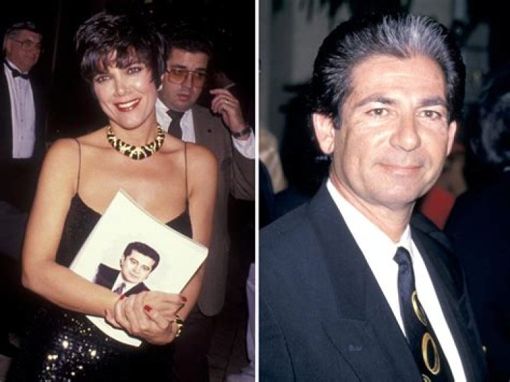 Inside Kris Jenner And Robert Kardashian Sr.'s Tumultuous Marriage